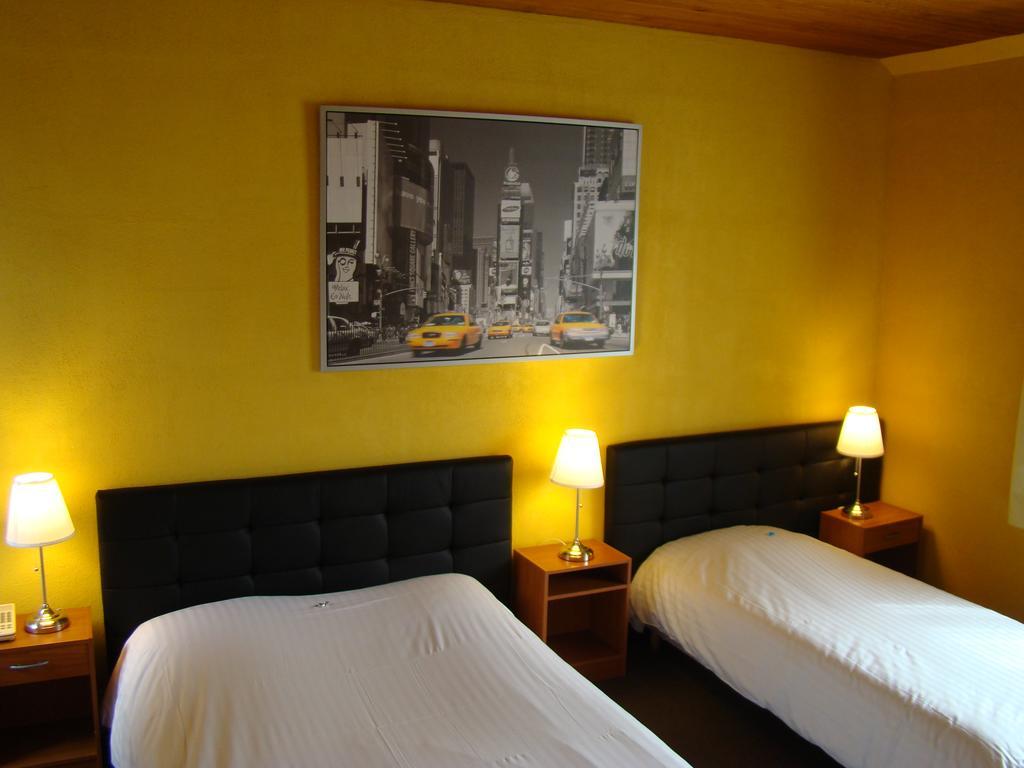 Hotel Restaurant - La Ferme De Vaux Creil Buitenkant foto